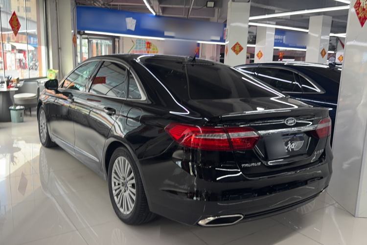 Used Ford Taurus 2017 EcoBoost 245 Luxury Model Exterior 4