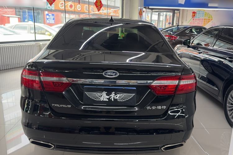 Used Ford Taurus 2017 EcoBoost 245 Luxury Model Exterior 5