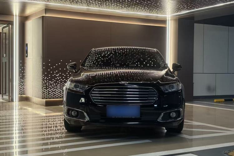 Used Ford Taurus 2017 Facelifted EcoBoost 245 Fashion Edition Exterior 7