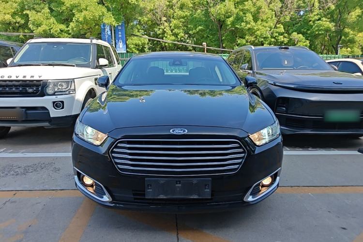 Used Ford Taurus 2017 Facelifted EcoBoost 245 Fashion Edition Front