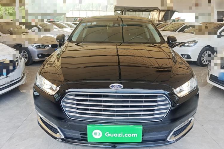 Used Ford Taurus 2017 EcoBoost 245 Fashion Edition Front