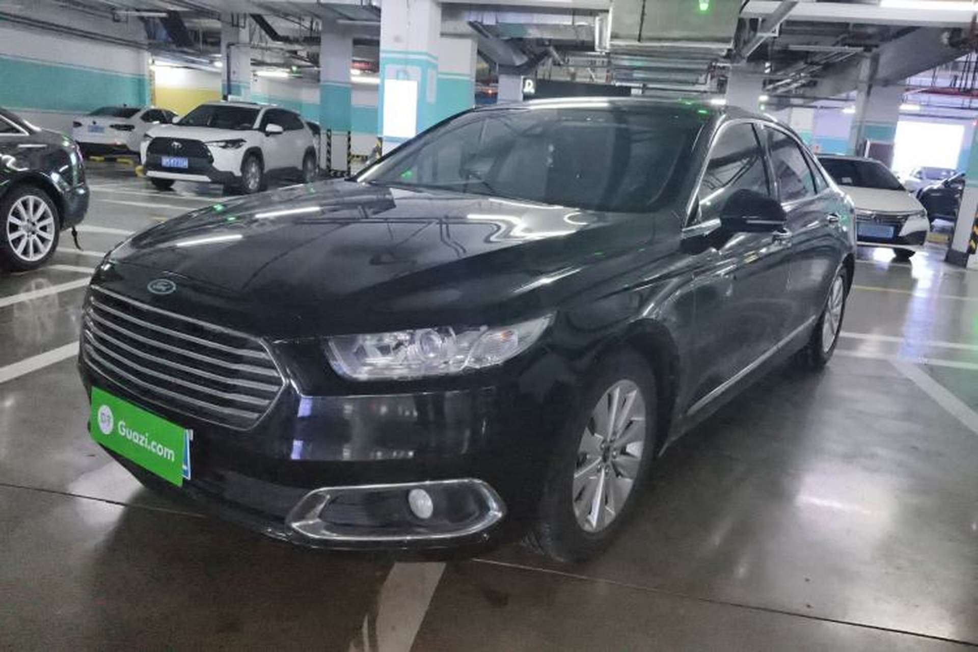 Used Ford Taurus 2017 EcoBoost 180 Luxury Model Front Left 45 Deg