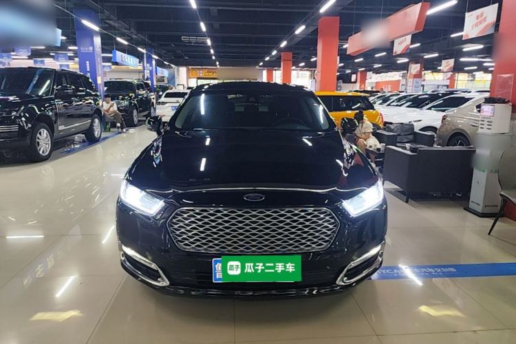Used Ford Taurus 2017 EcoBoost 245 Fashion Edition Front