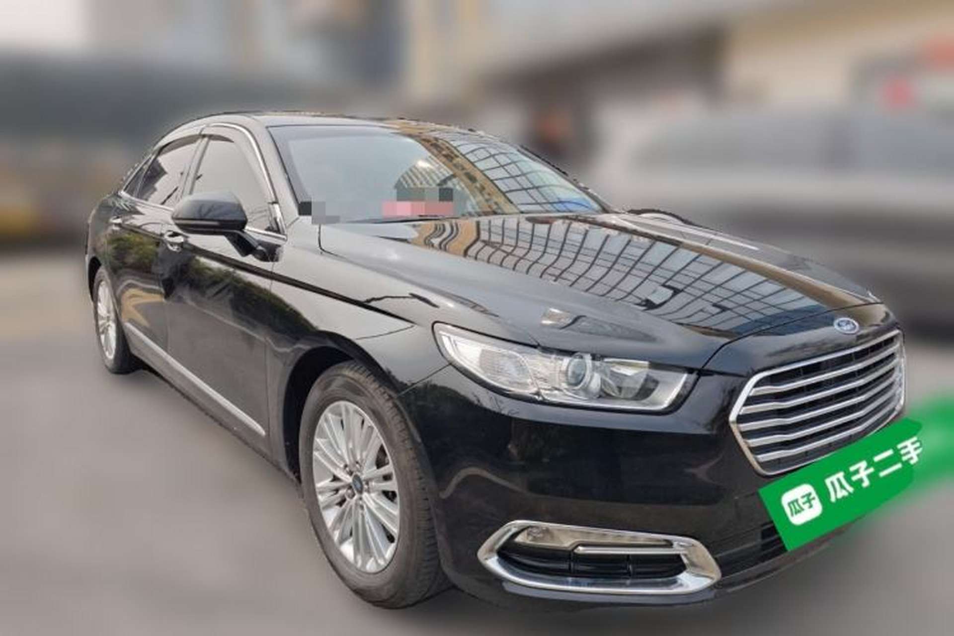 Used Ford Taurus 2017 EcoBoost 245 Fashion Edition Front Right 45 Deg