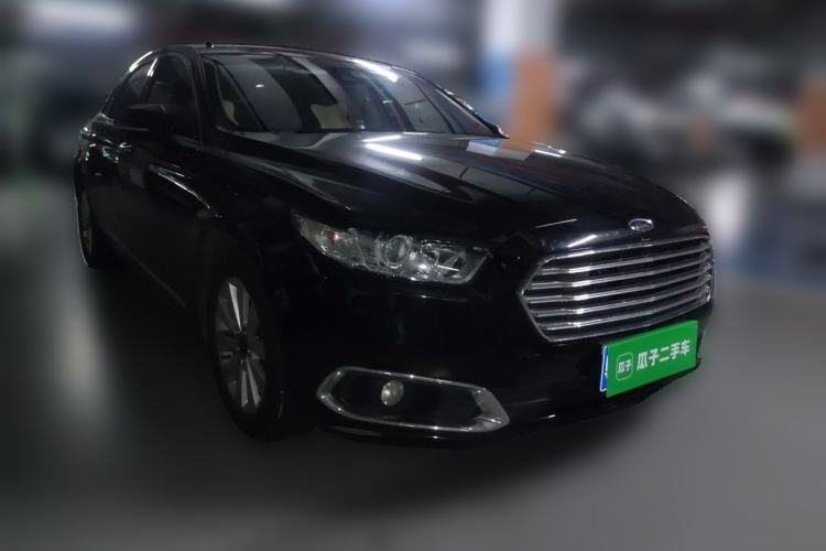 Used Ford Taurus 2017 EcoBoost 180 Ultimate Model Front Right 45 Deg