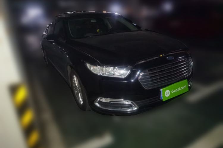 Used Ford Taurus 2017 Facelifted EcoBoost 245 Fashion Edition Front Right 45 Deg