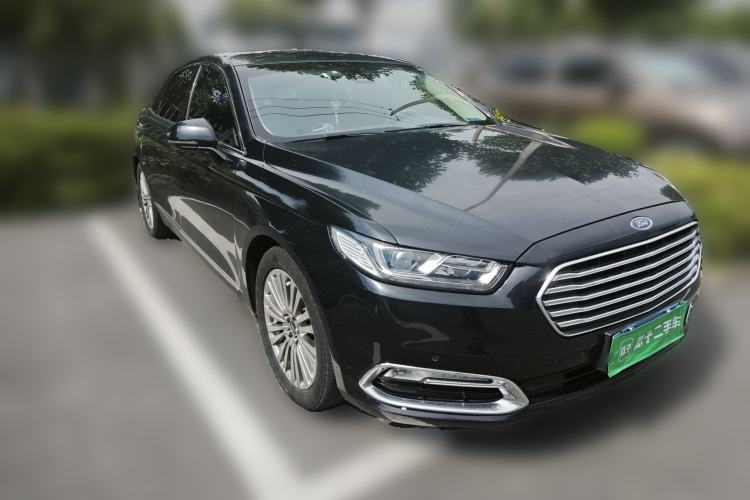 Used Ford Taurus 2017 EcoBoost 245 Luxury Model Front Right 45 Deg
