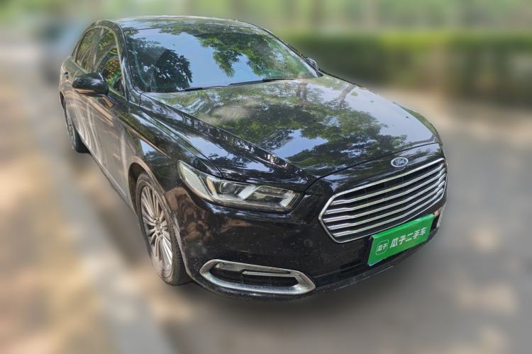 Used Ford Taurus 2017 EcoBoost 245 Luxury Model Front Right 45 Deg