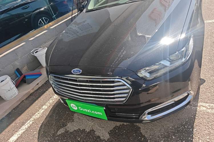 Used Ford Taurus 2017 EcoBoost 245 Luxury Model Front
