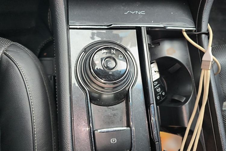 Used Ford Taurus 2017 EcoBoost 245 Luxury Model Gear Lever