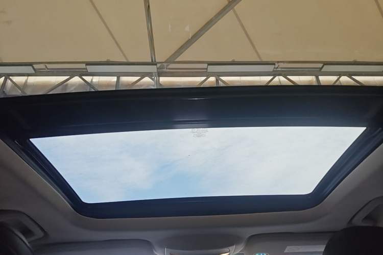 Used Ford Taurus 2017 EcoBoost 245 Fashion Edition Headliner