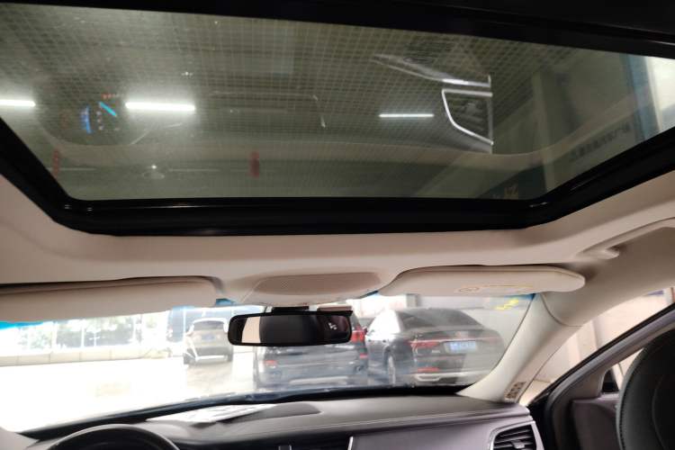 Used Ford Taurus 2017 EcoBoost 245 Fashion Edition Headliner
