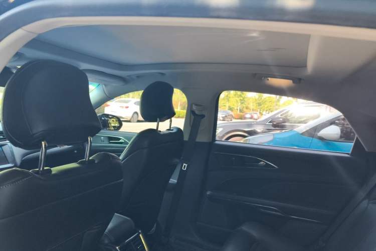 Used Ford Taurus 2017 Facelifted EcoBoost 245 Fashion Edition Headliner