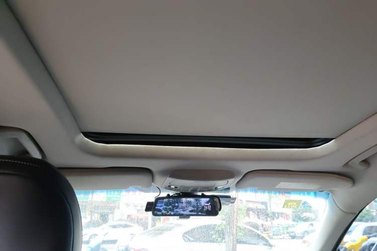 Used Ford Taurus 2017 EcoBoost 245 Fashion Edition Headliner
