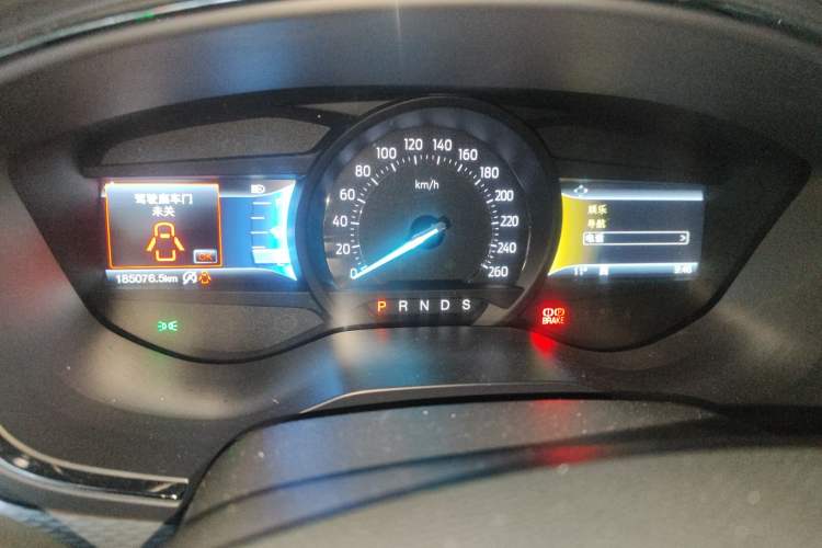 Used Ford Taurus 2017 EcoBoost 245 Fashion Edition Instrument Cluster