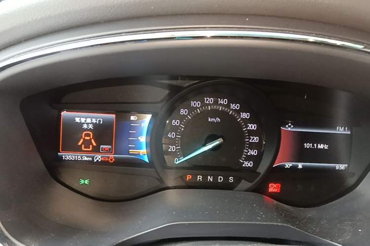 Used Ford Taurus 2017 EcoBoost 245 Fashion Edition Instrument Cluster