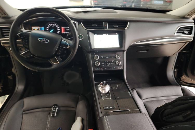 Used Ford Taurus 2017 EcoBoost 245 Fashion Edition Interior 2