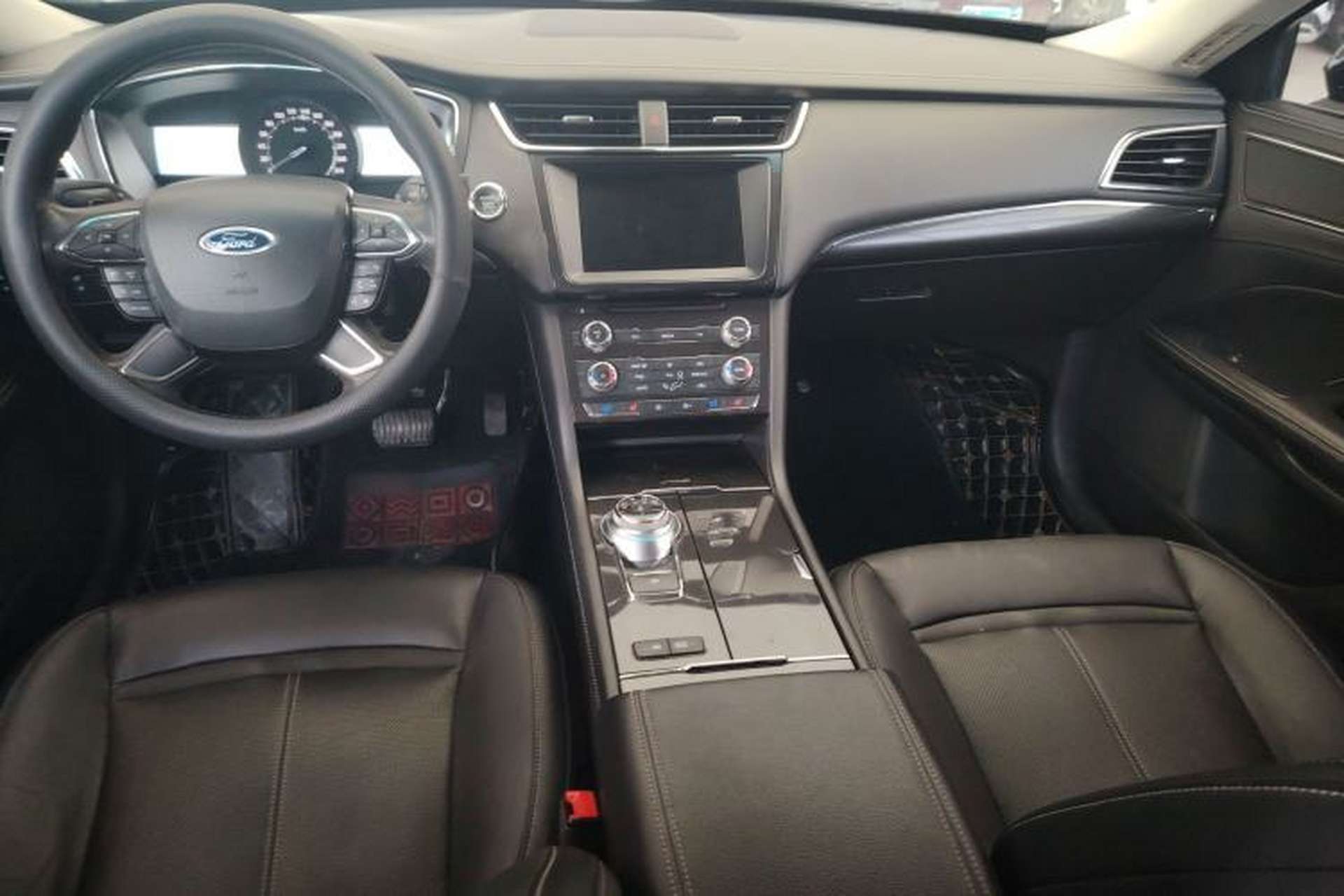 Used Ford Taurus 2017 EcoBoost 245 Fashion Edition Interior 3