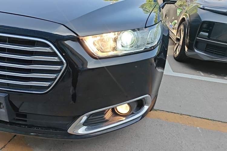 Used Ford Taurus 2017 Facelifted EcoBoost 245 Fashion Edition Left Front Headlight