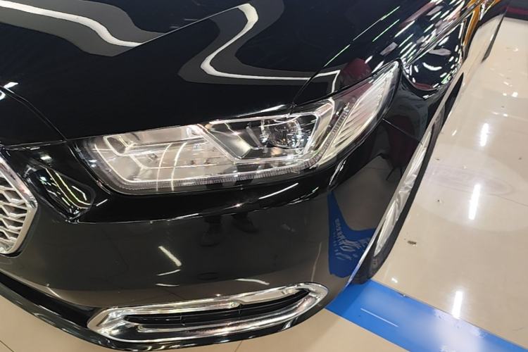 Used Ford Taurus 2017 EcoBoost 245 Fashion Edition Left Front Headlight