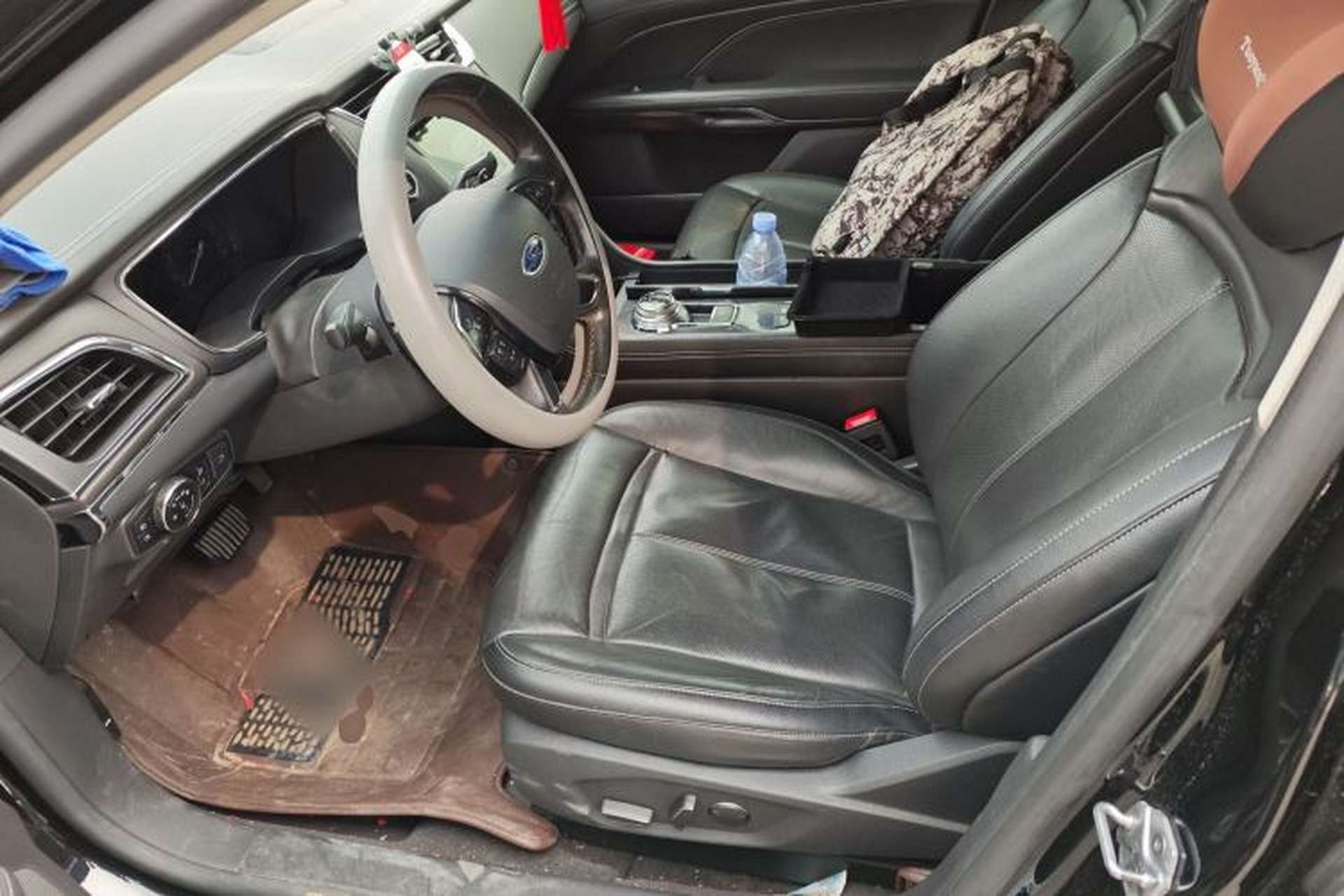 Used Ford Taurus 2017 EcoBoost 245 Fashion Edition Left Front Seat