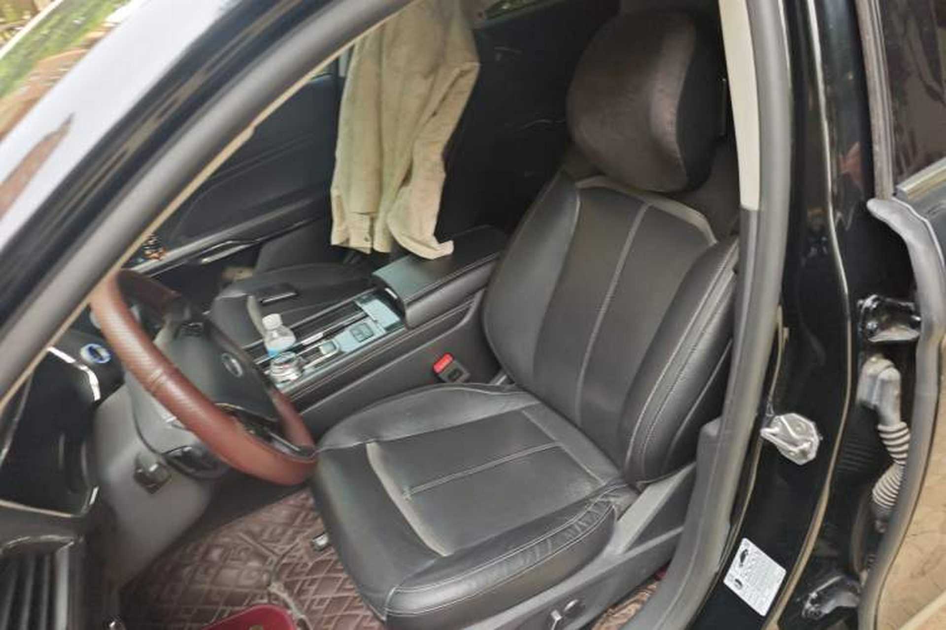 Used Ford Taurus 2017 EcoBoost 245 Luxury Model Left Front Seat