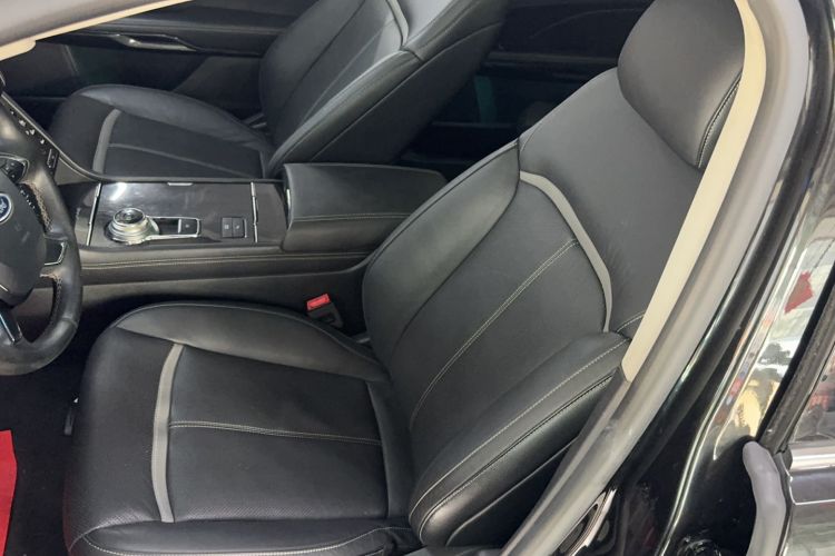 Used Ford Taurus 2017 EcoBoost 245 Luxury Model Left Front Seat
