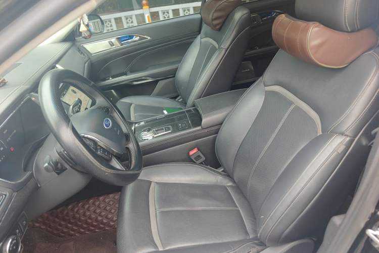 Used Ford Taurus 2017 Facelifted EcoBoost 245 Luxury Version Left Front Seat