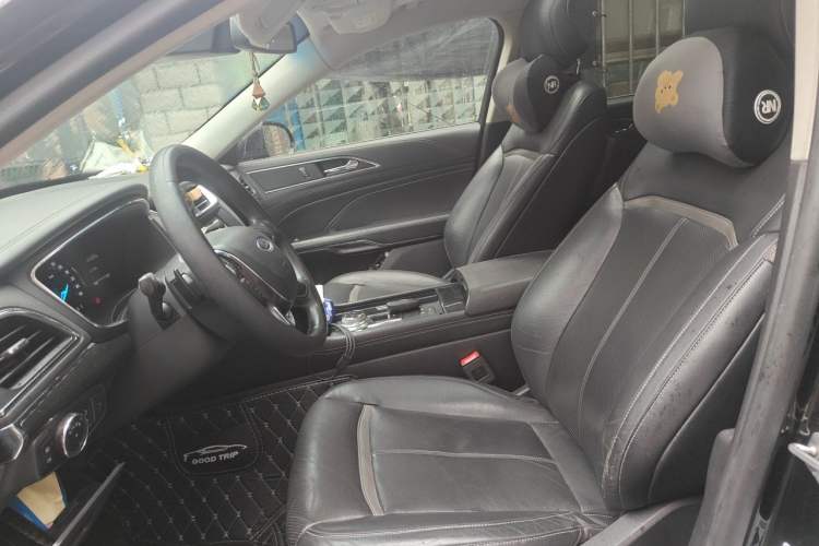 Used Ford Taurus 2017 EcoBoost 245 Luxury Model Left Front Seat