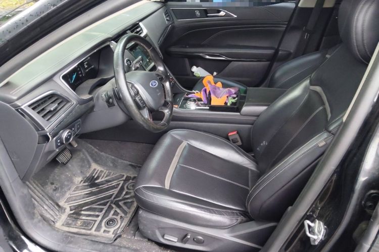 Used Ford Taurus 2017 EcoBoost 245 Luxury Model Left Front Seat