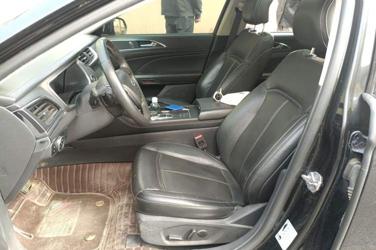 Used Ford Taurus 2017 EcoBoost 180 Luxury Model Left Front Seat