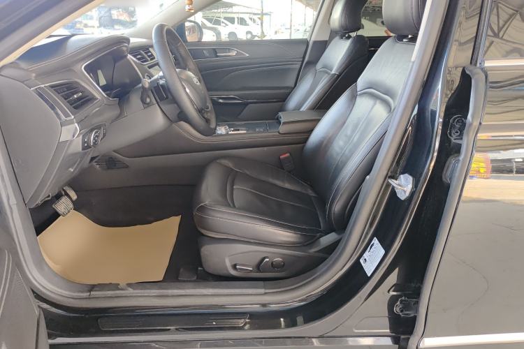 Used Ford Taurus 2017 EcoBoost 180 Luxury Model Left Front Seat