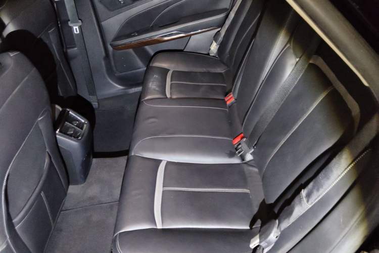 Used Ford Taurus 2017 EcoBoost 325 V6 Flagship Model Left Rear Seat