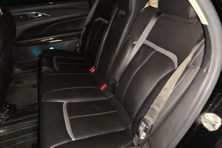 Used Ford Taurus 2017 EcoBoost 325 V6 Flagship Model Left Rear Seat