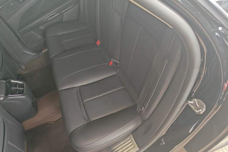 Used Ford Taurus 2017 EcoBoost 245 Fashion Edition Left Rear Seat