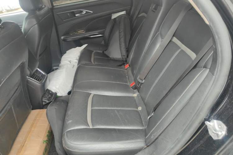 Used Ford Taurus 2017 EcoBoost 245 Luxury Model Left Rear Seat