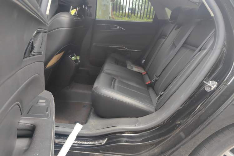 Used Ford Taurus 2017 Facelifted EcoBoost 245 Fashion Edition Left Rear Seat