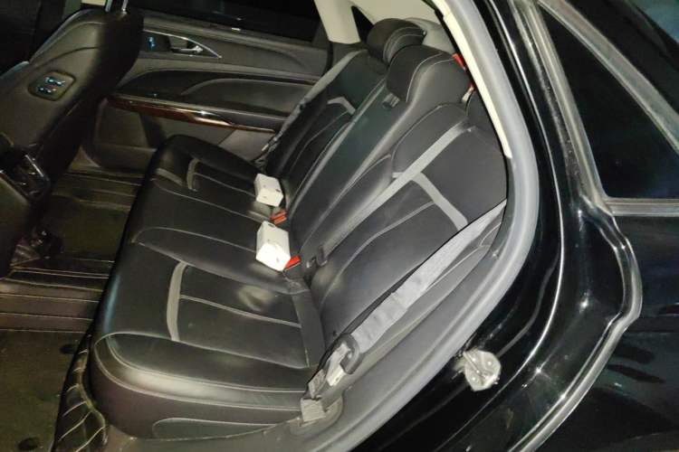 Used Ford Taurus 2017 EcoBoost 325 V6 Flagship Model Left Rear Seat