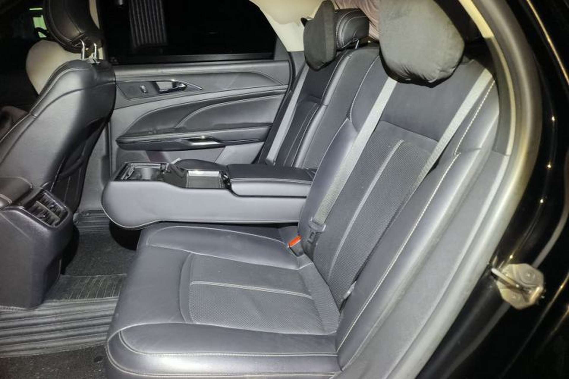 Used Ford Taurus 2017 EcoBoost 245 Fashion Edition Left Rear Seat