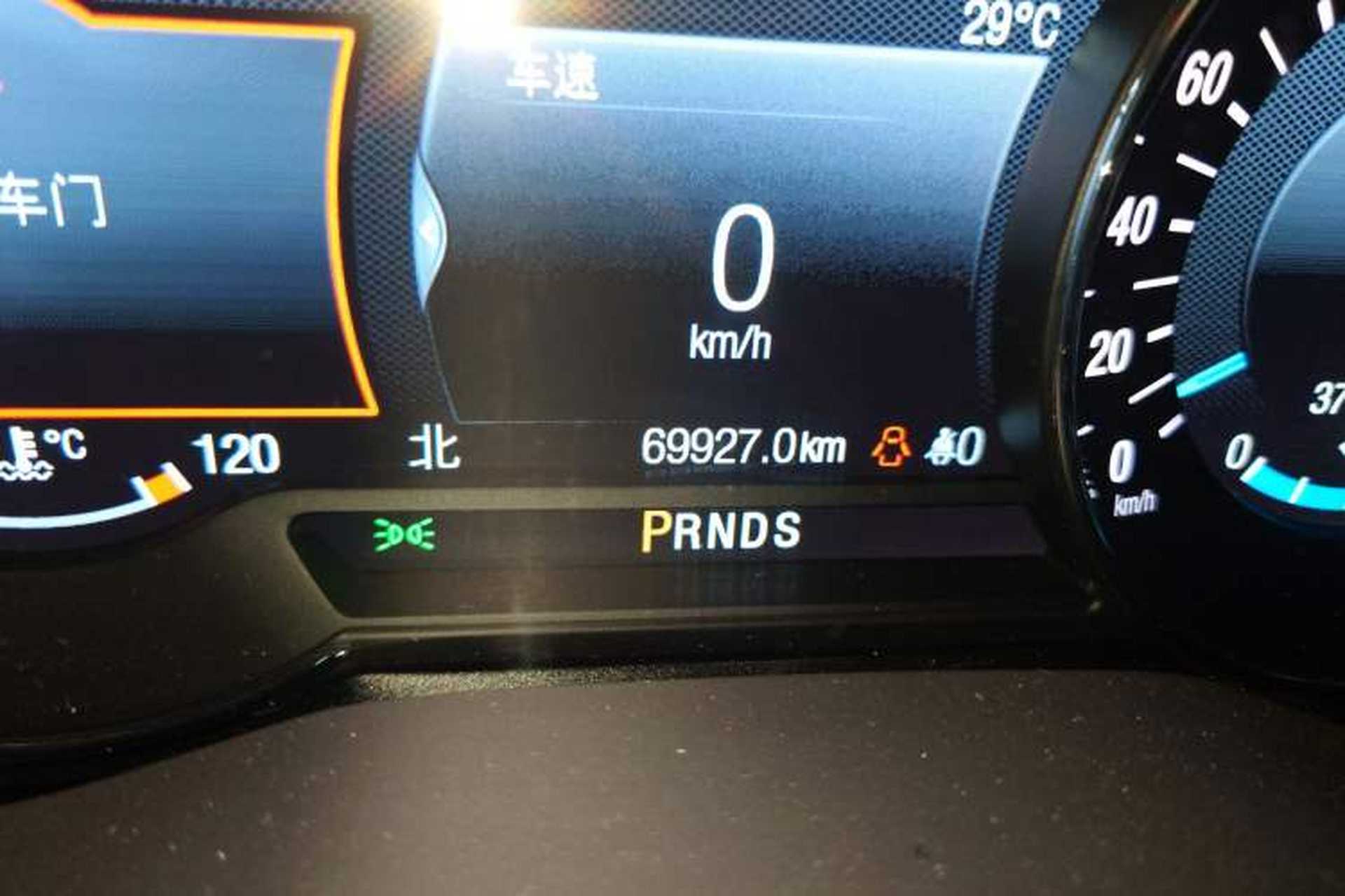 Used Ford Taurus 2017 EcoBoost 245 Flagship Model Odometer Close Up