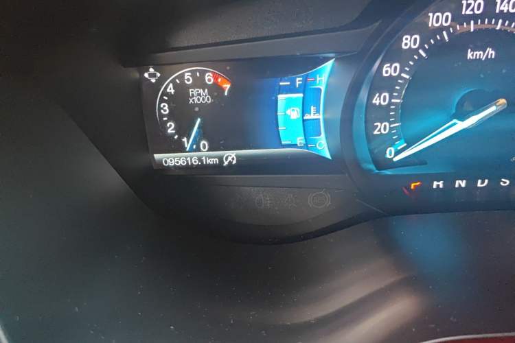 Used Ford Taurus 2017 EcoBoost 245 Luxury Model Odometer Close Up