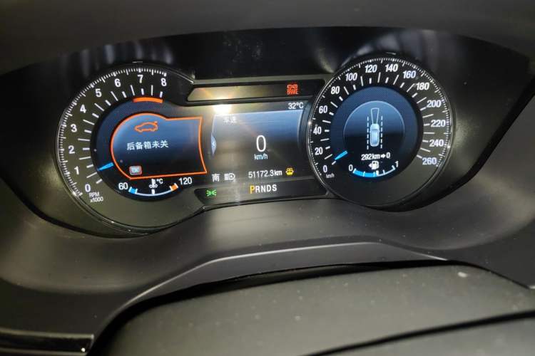 Used Ford Taurus 2017 EcoBoost 325 V6 Flagship Model Odometer Close Up