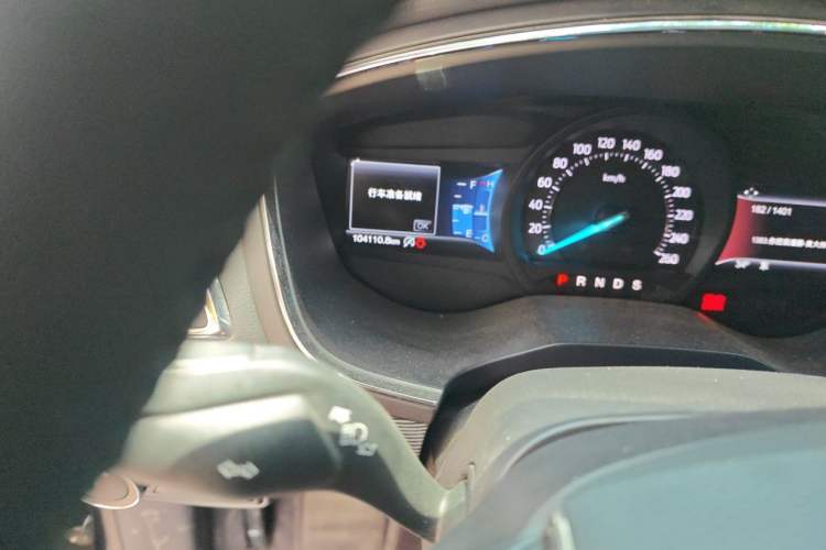 Used Ford Taurus 2017 EcoBoost 245 Luxury Model Odometer Close Up