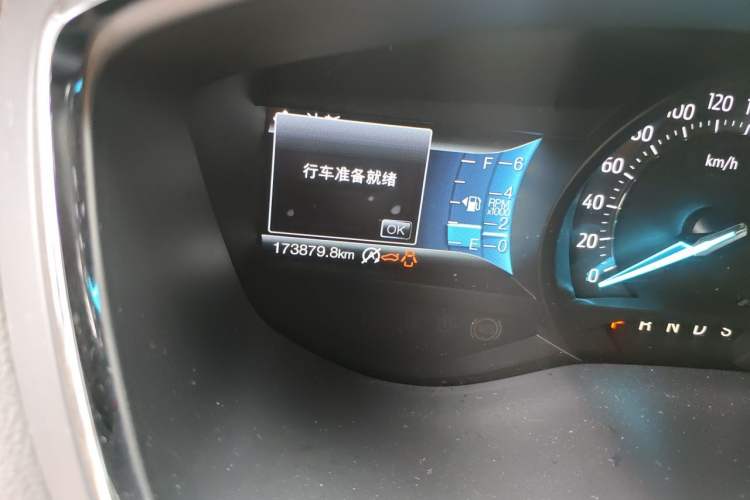 Used Ford Taurus 2017 EcoBoost 245 Fashion Edition Odometer Close Up
