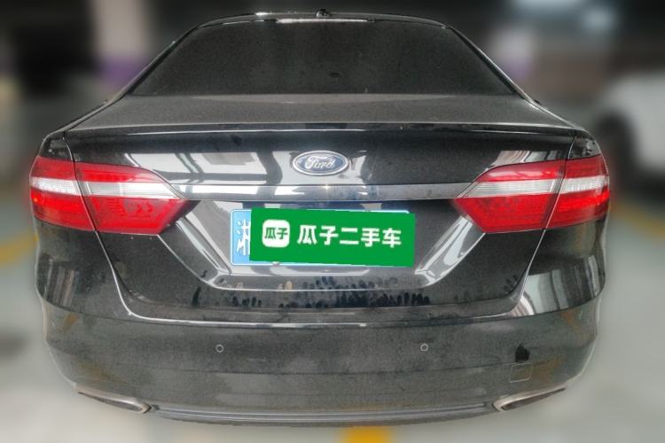 Used Ford Taurus 2017 EcoBoost 245 Fashion Edition Rear
