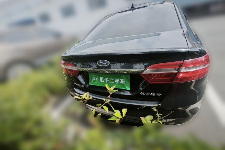 Used Ford Taurus 2017 EcoBoost 245 Luxury Model Rear