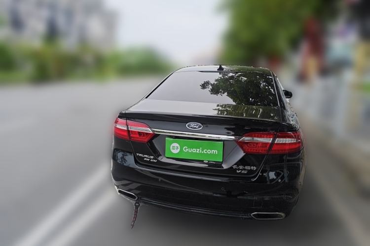 Used Ford Taurus 2017 EcoBoost 245 Fashion Edition Rear