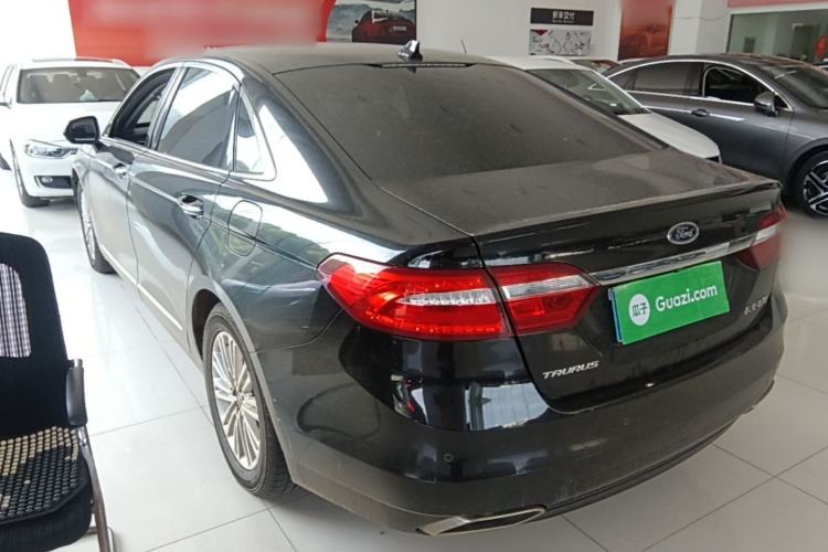 Used Ford Taurus 2017 EcoBoost 245 Fashion Edition Rear Left 45 Deg