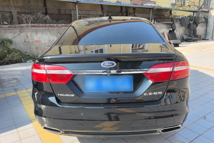 Used Ford Taurus 2017 EcoBoost 180 Luxury Model Rear