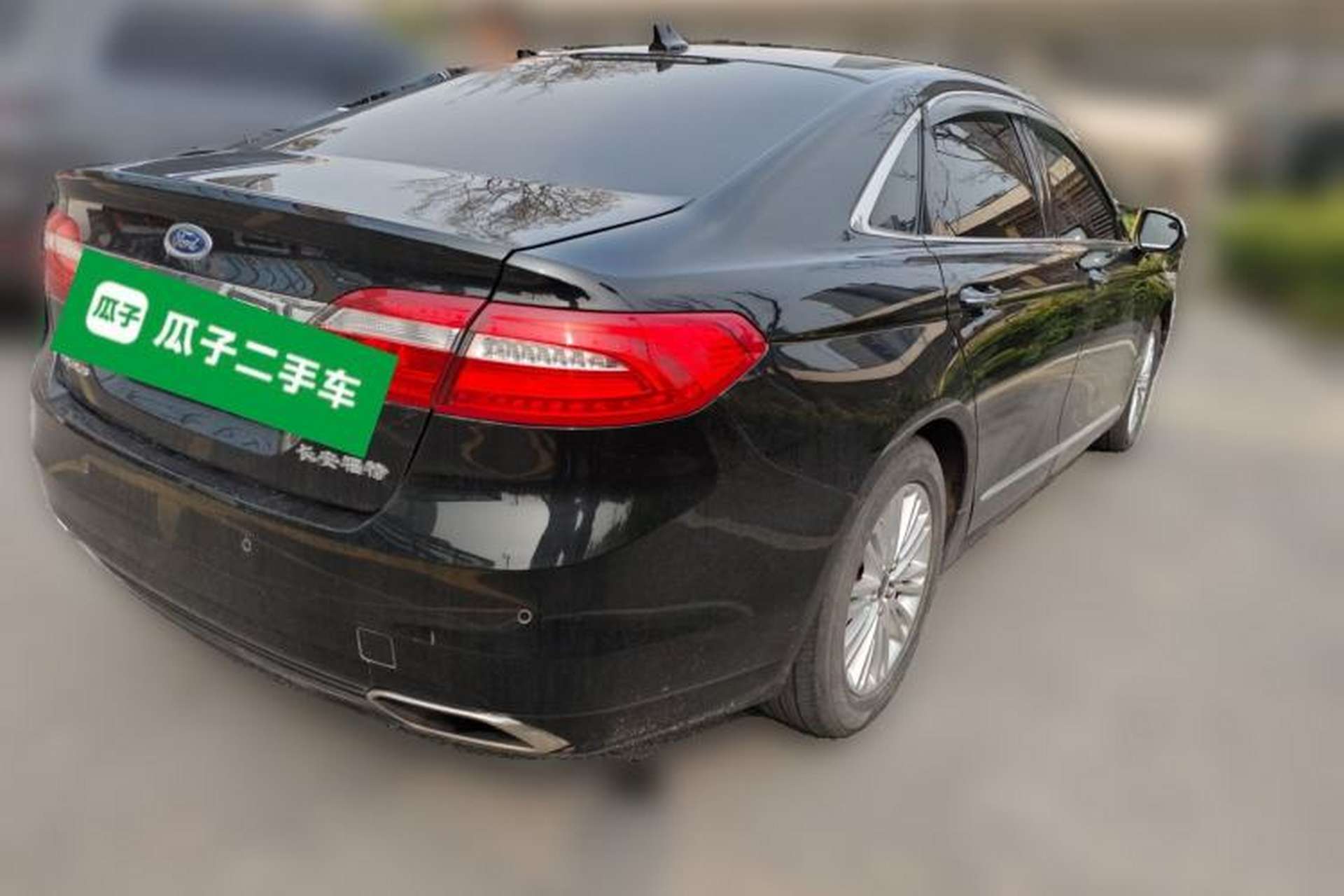 Used Ford Taurus 2017 EcoBoost 245 Fashion Edition Rear Right 45 Deg